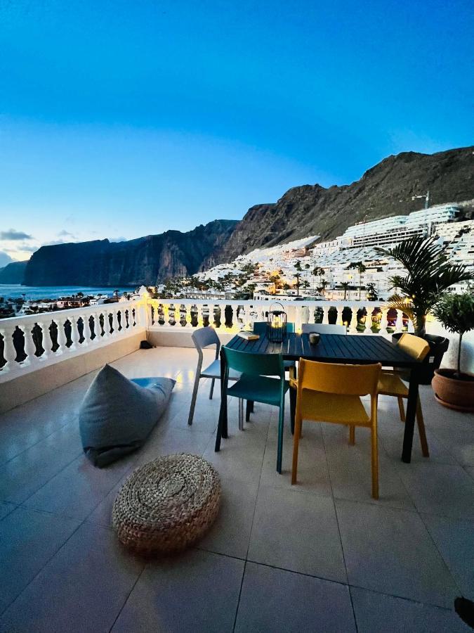 Luxury Penthouse With Breathtaking Views And Huge Private Terraces Apartment Puerto de Santiago  Ngoại thất bức ảnh