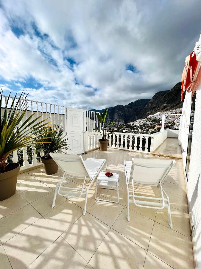 Luxury Penthouse With Breathtaking Views And Huge Private Terraces Apartment Puerto de Santiago  Ngoại thất bức ảnh