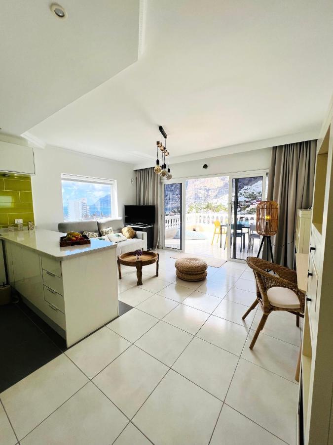 Luxury Penthouse With Breathtaking Views And Huge Private Terraces Apartment Puerto de Santiago  Ngoại thất bức ảnh